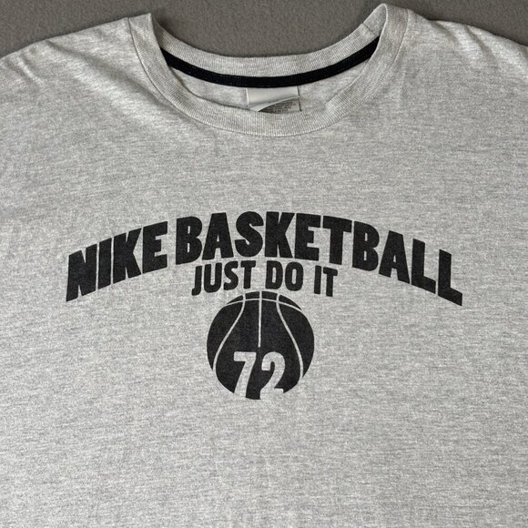 Vintage Y2K Nike T Shirt Mens 2XL XXL Gray Basketball Silver Tag Short Sleeve - Picture 2 of 13